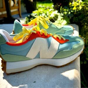 NWOT New Balance 327 Todd Snyder New York Men’s 7.5 or Women’s 9.